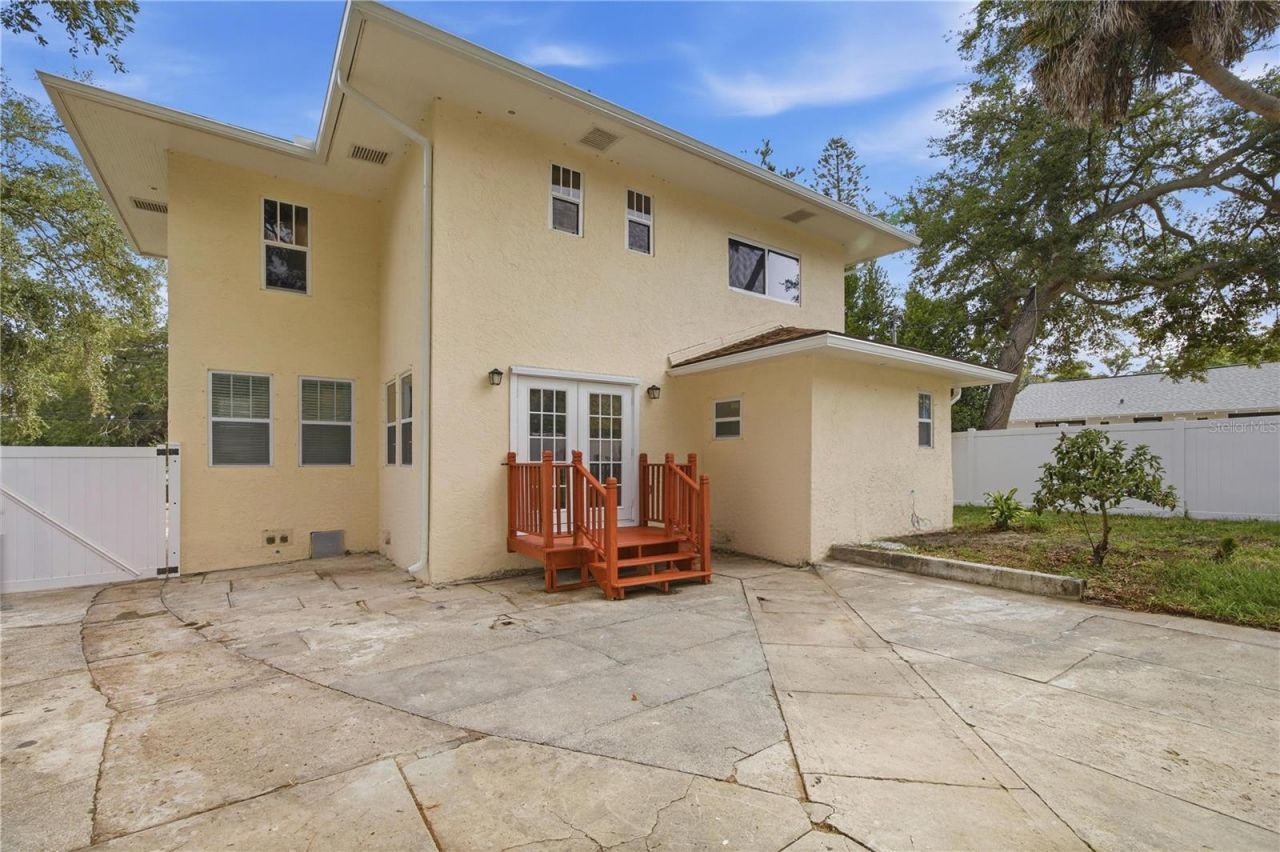 1315 22nd Avenue S, Saint Petersburg, FL 33705 Photo