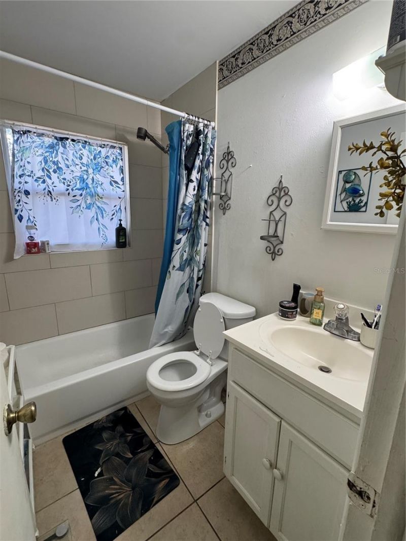 201 E Buchanon Avenue, Orlando, FL 32809 Photo