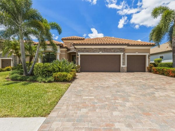 5632 GOODPASTURE GLEN , BRADENTON, FL 34211