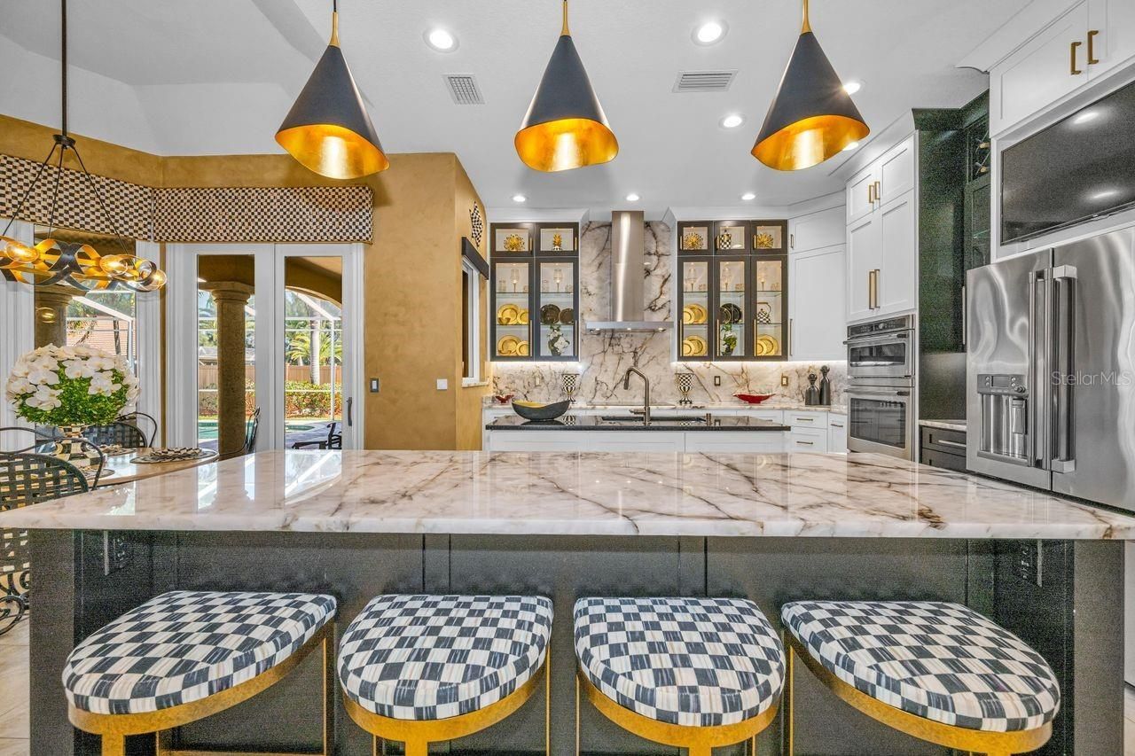970 Southern Pine Court Ne, Saint Petersburg, FL 33703 Photo