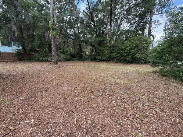 NE 8TH AVENUE , GAINESVILLE, FL 32601