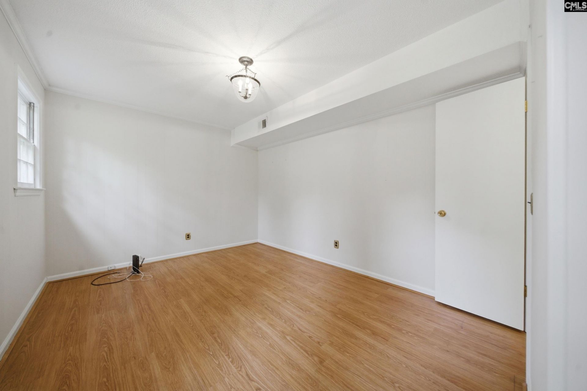 808 Kingsbridge Road Photo 15