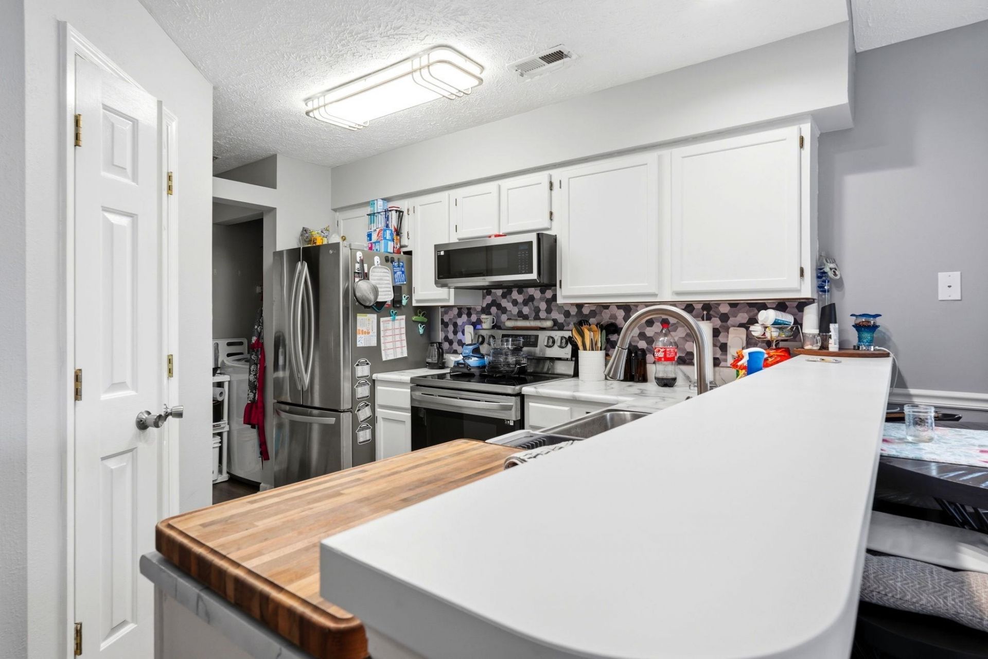 565 White River Dr. Photo 12