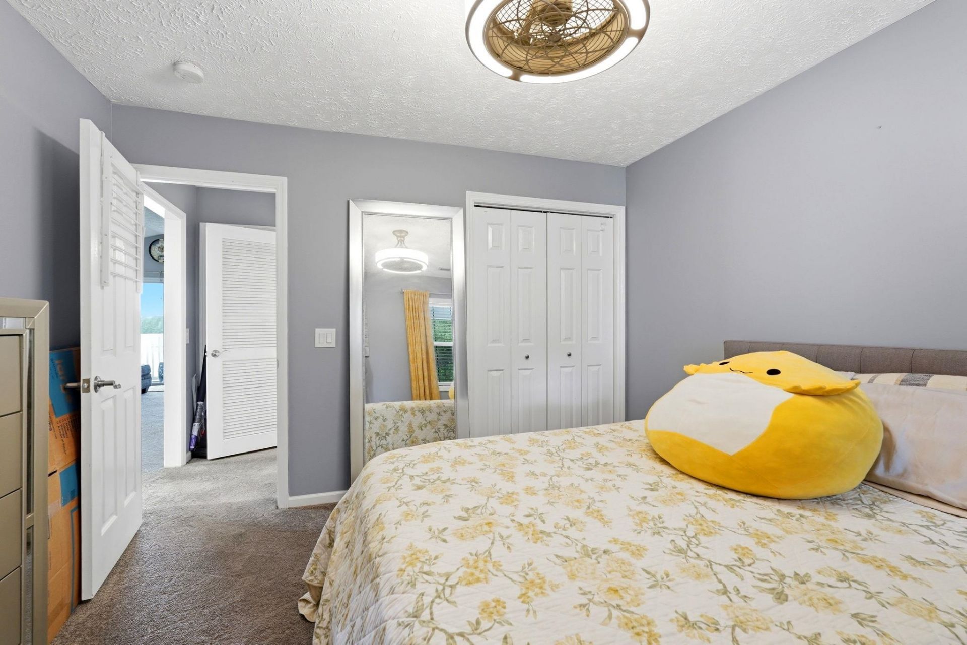 565 White River Dr. Photo 31