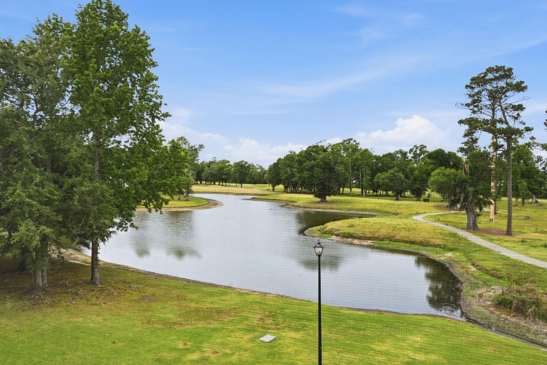 565 White River Dr. Photo 34