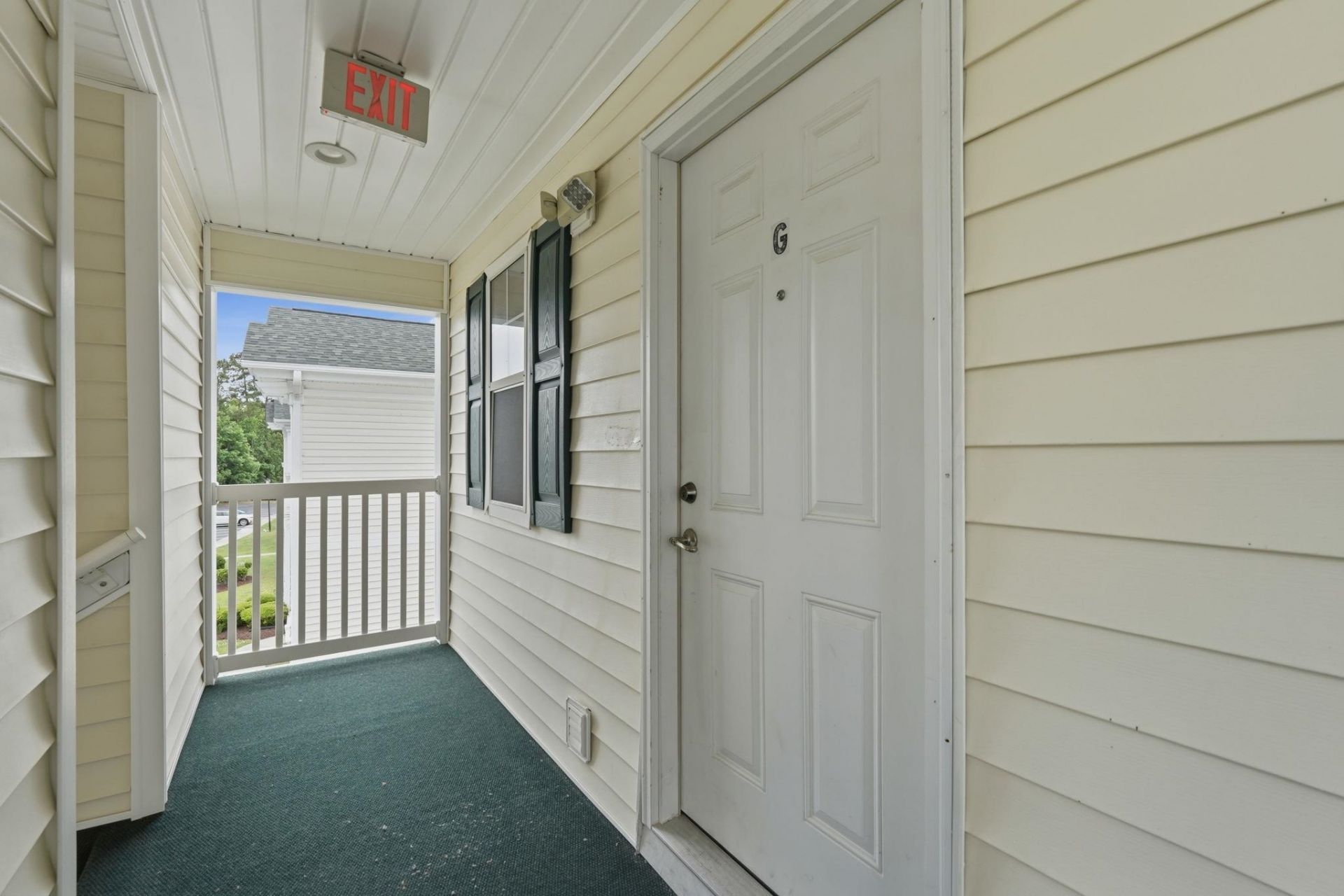 565 White River Dr. Photo 40
