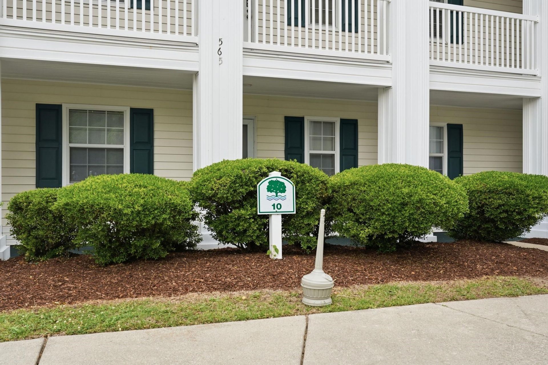 565 White River Dr. Photo 41