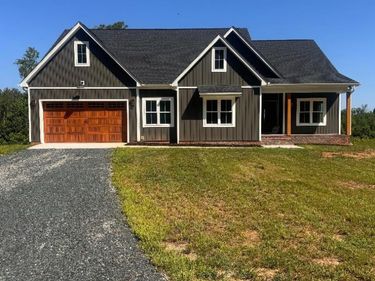 405 Hixburg Road, Pamplin, VA 23958
