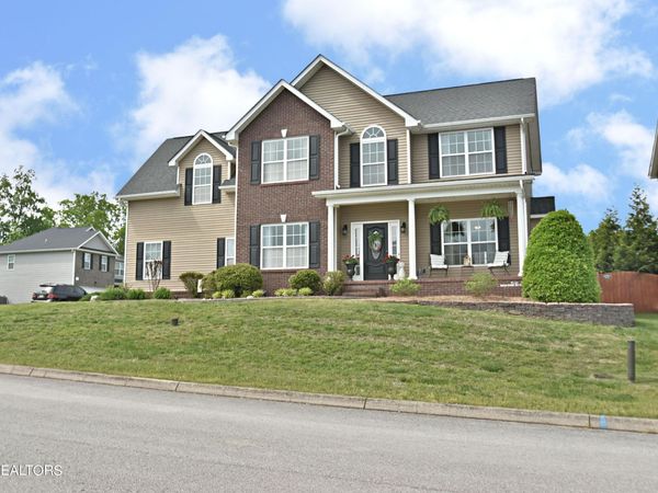 2001 Mahogany Wood Tr, Knoxville, TN 37920