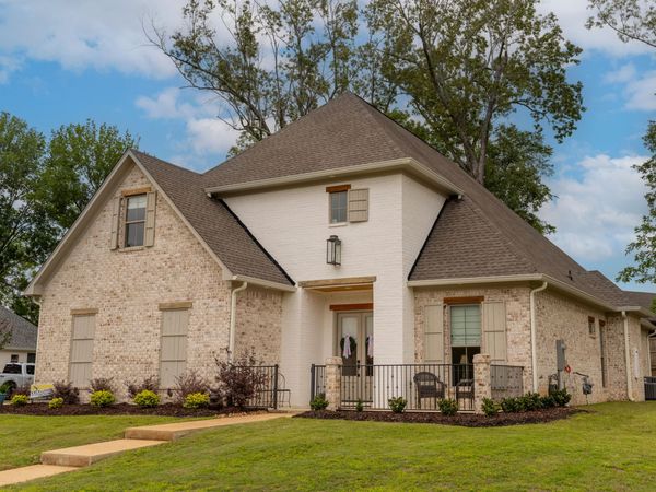 274 Turnberry, Starkville, MS 39759