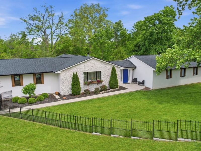 6594 Springdale Road, Colerain Township, OH 45247 Photo 1