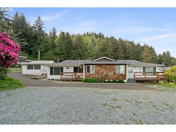 1109 ACACIA AVE, Garibaldi, OR 97118