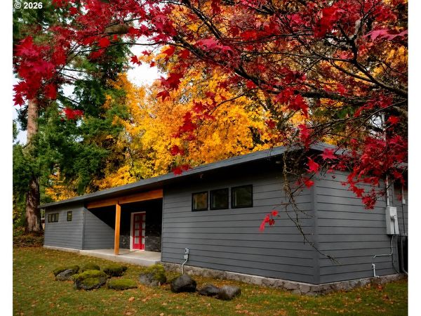 64701 E BRIGHTWOOD LOOP RD, Brightwood, OR 97011