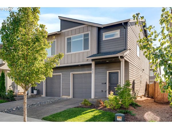 2721 S MAGNOLIA DR, Cornelius, OR 97113