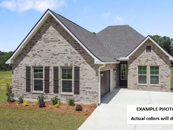 55 Butterfly Bend, Freeport, FL 32439