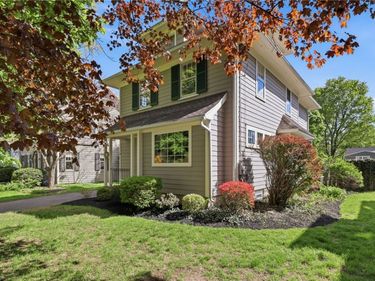 15 E Jefferson Road, Pittsford, NY 14534