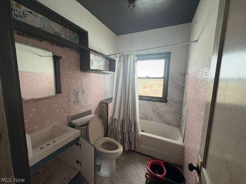 7901 New York Avenue, Cleveland, OH 44105 Photo 22