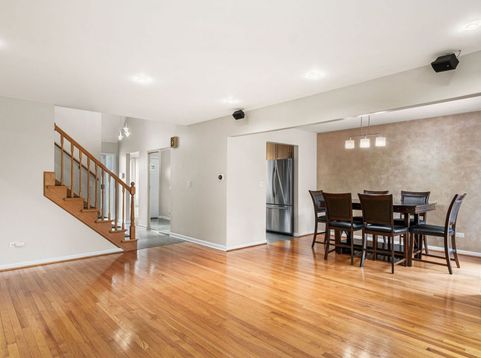 Main Photo