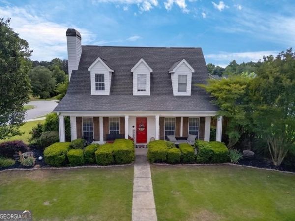 200 Meadow Lake Drive, Carrollton, GA 30116