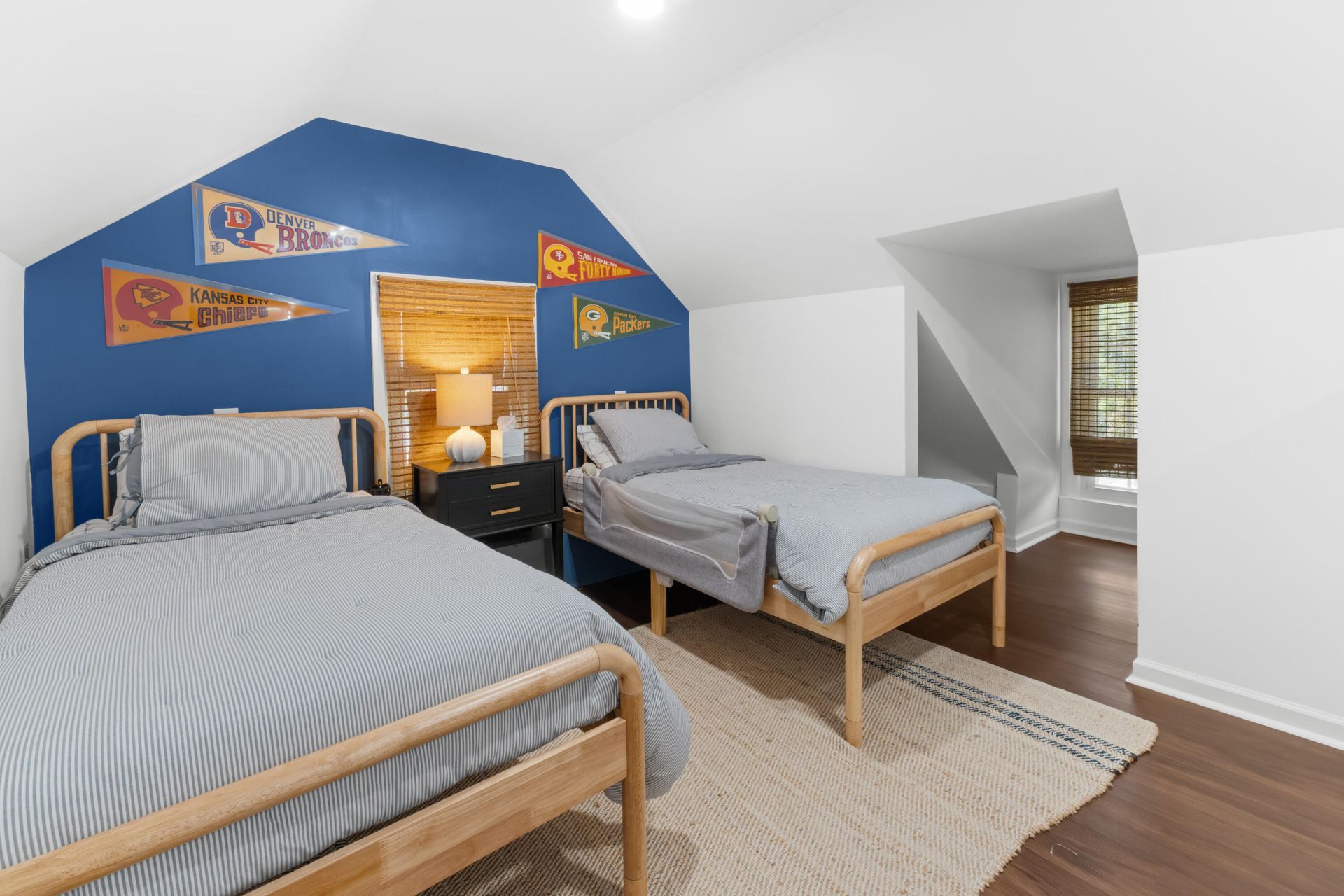 1043 Loyalist Lane Photo 30