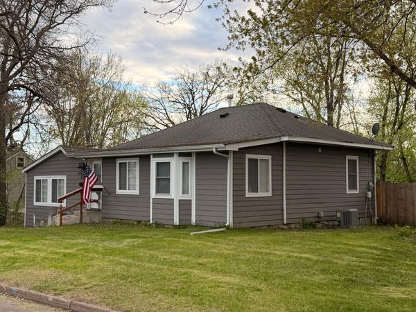513 Park Street S, Mora, MN 55051