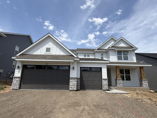 8888 Binder Way, Woodbury, MN 55129