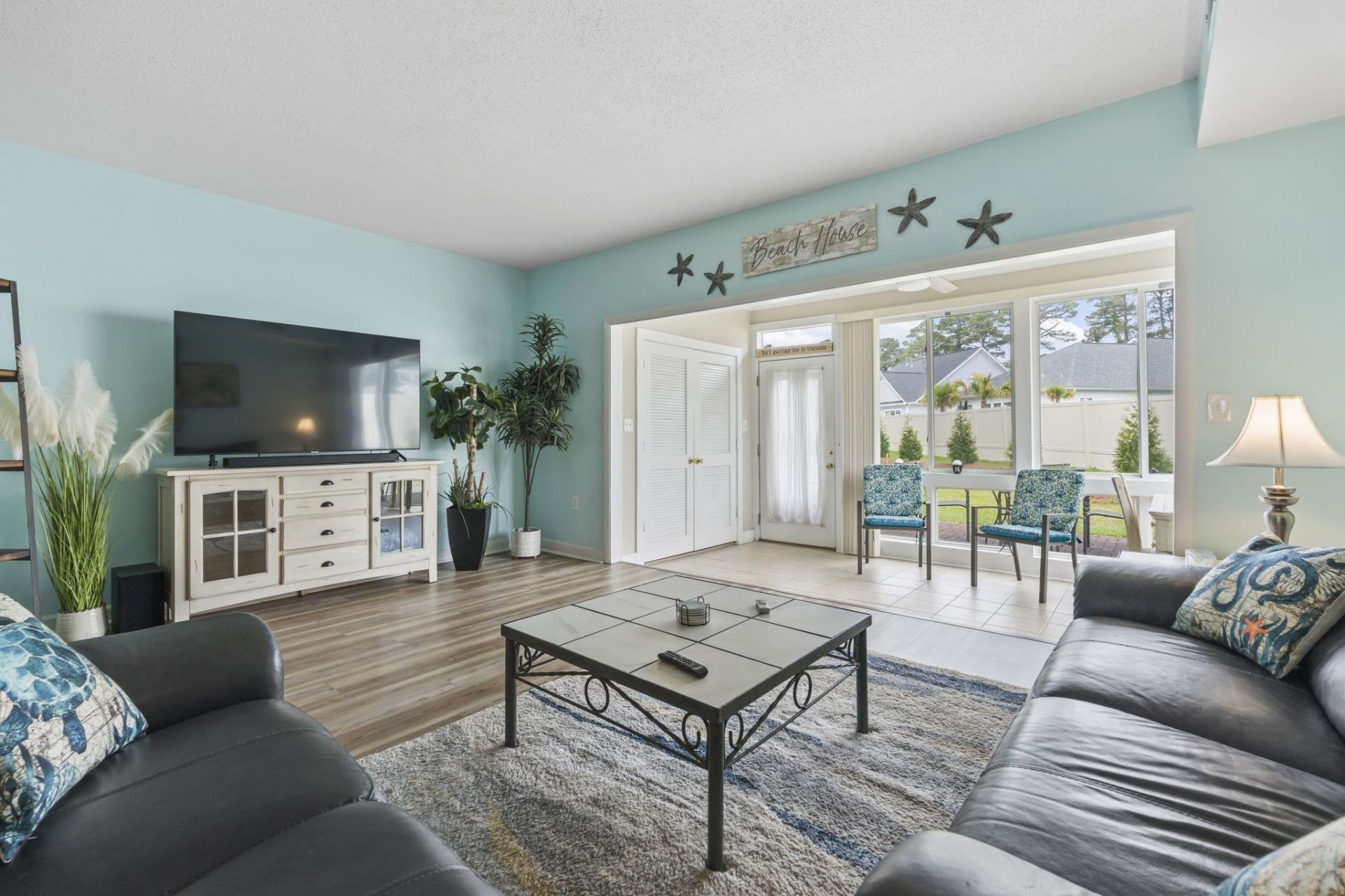 932 Villa Dr. Photo 12