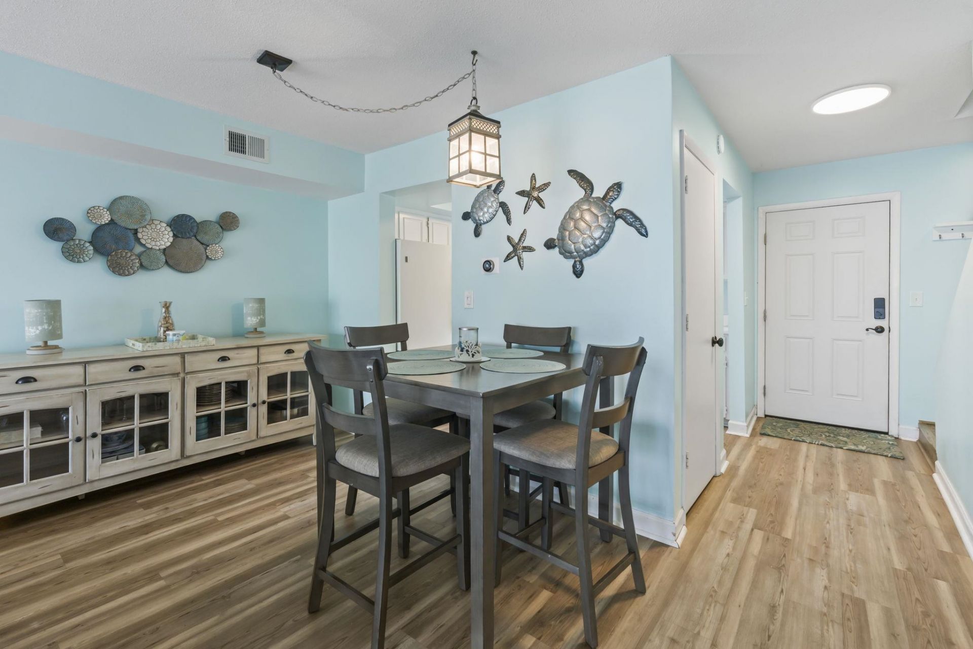 932 Villa Dr. Photo 7
