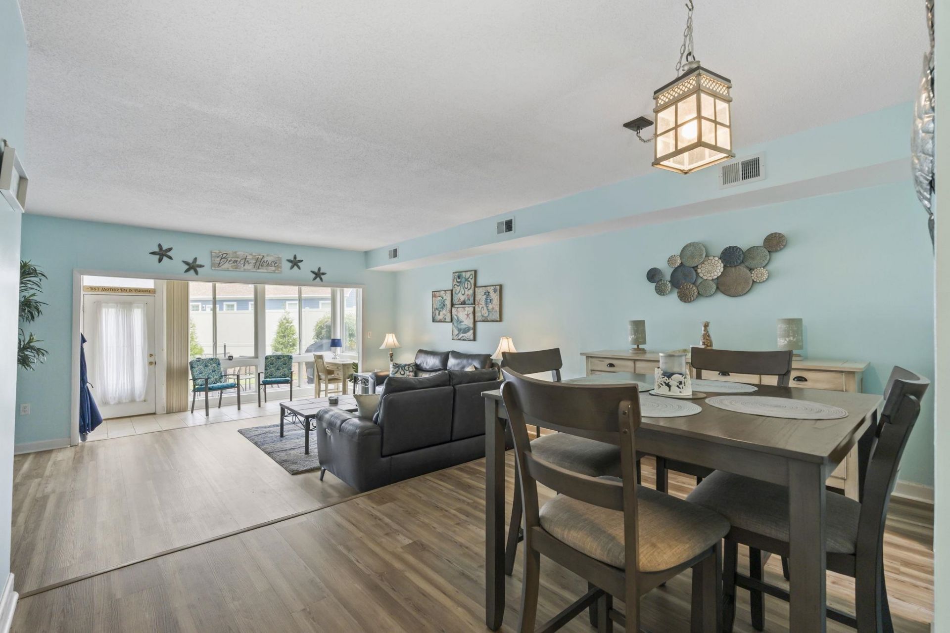 932 Villa Dr. Photo 8