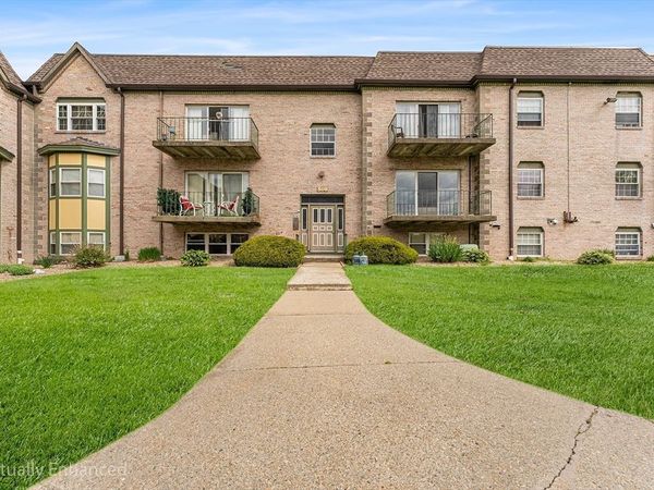 508 Oak St, Unit 7, Brockton, MA 02301