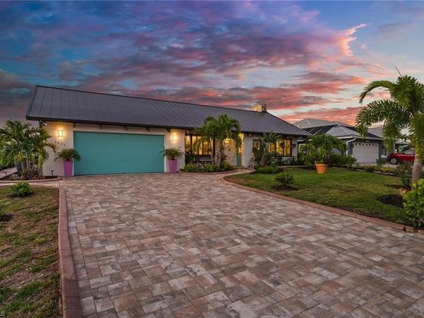 3638 Pinetree DR, ST. JAMES CITY, FL 33956