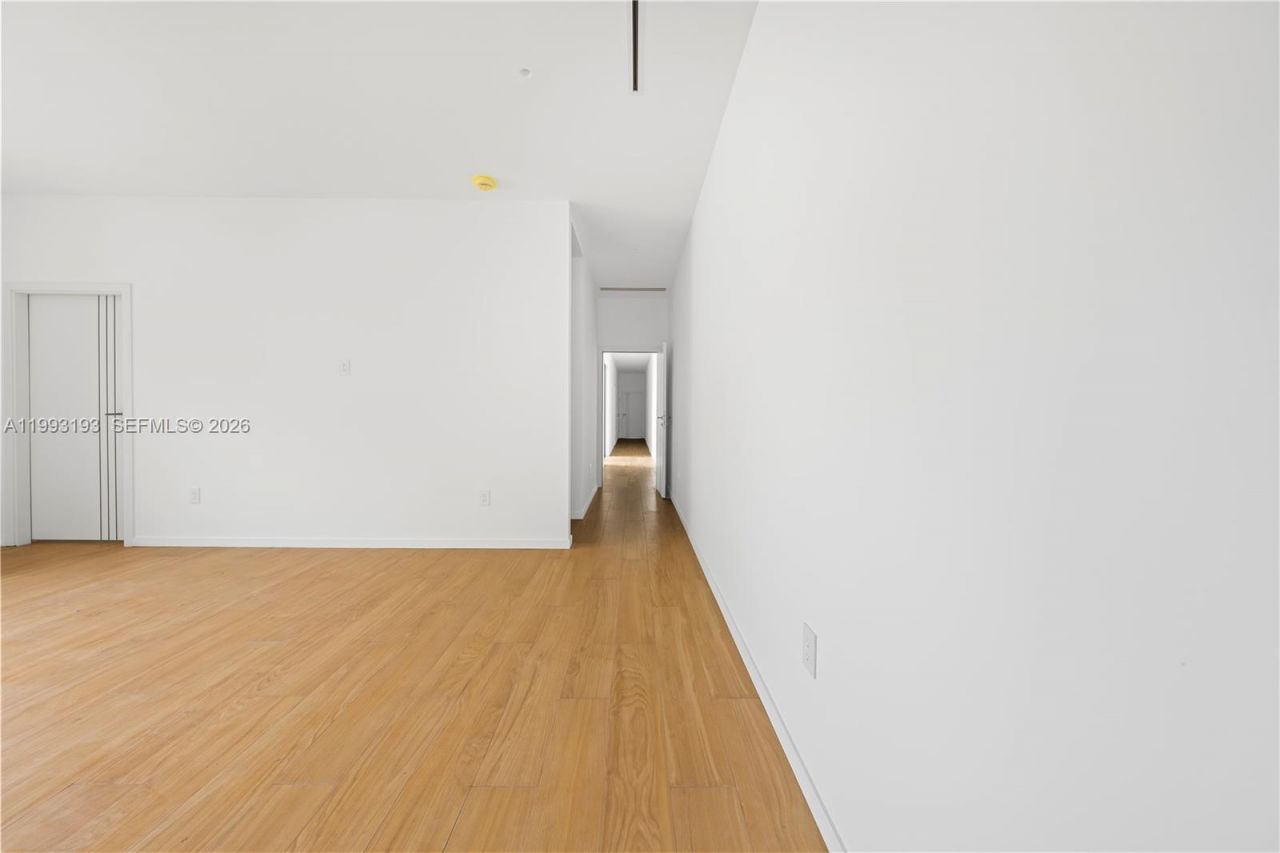 2360 SW 32nd Ave , Unit Right, Miami, FL 33145 Photo