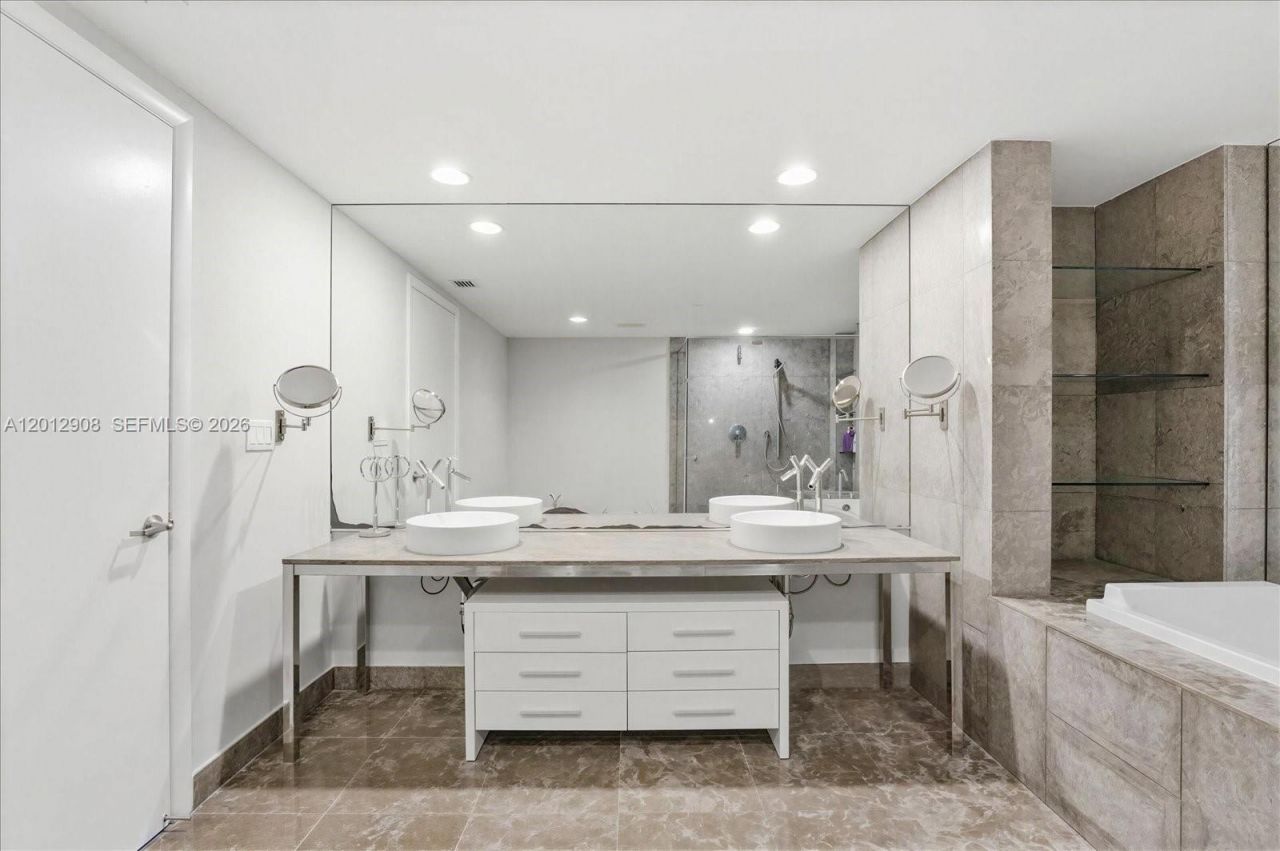 465 Brickell Ave , Unit 4805, Miami, FL 33131 Photo