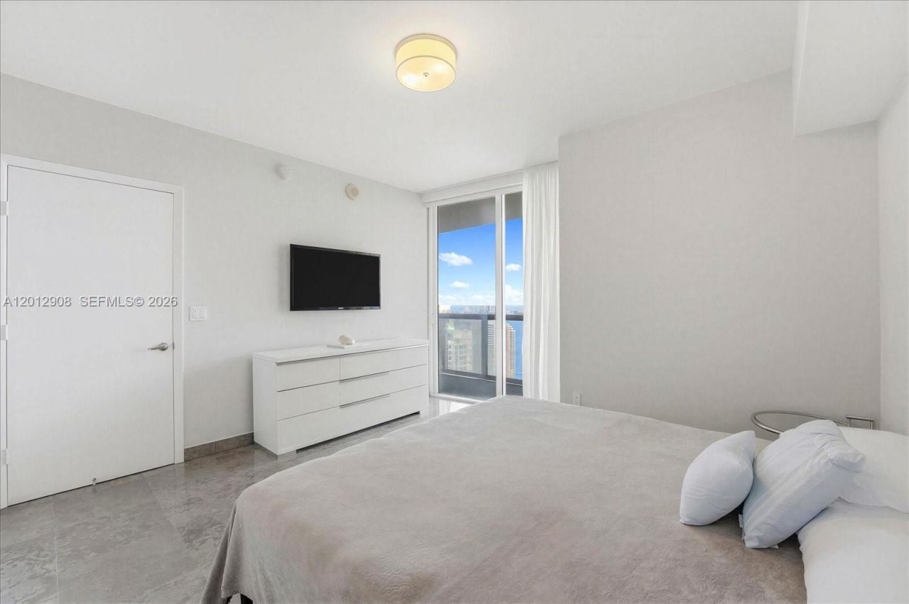465 Brickell Ave , Unit 4805, Miami, FL 33131 Photo