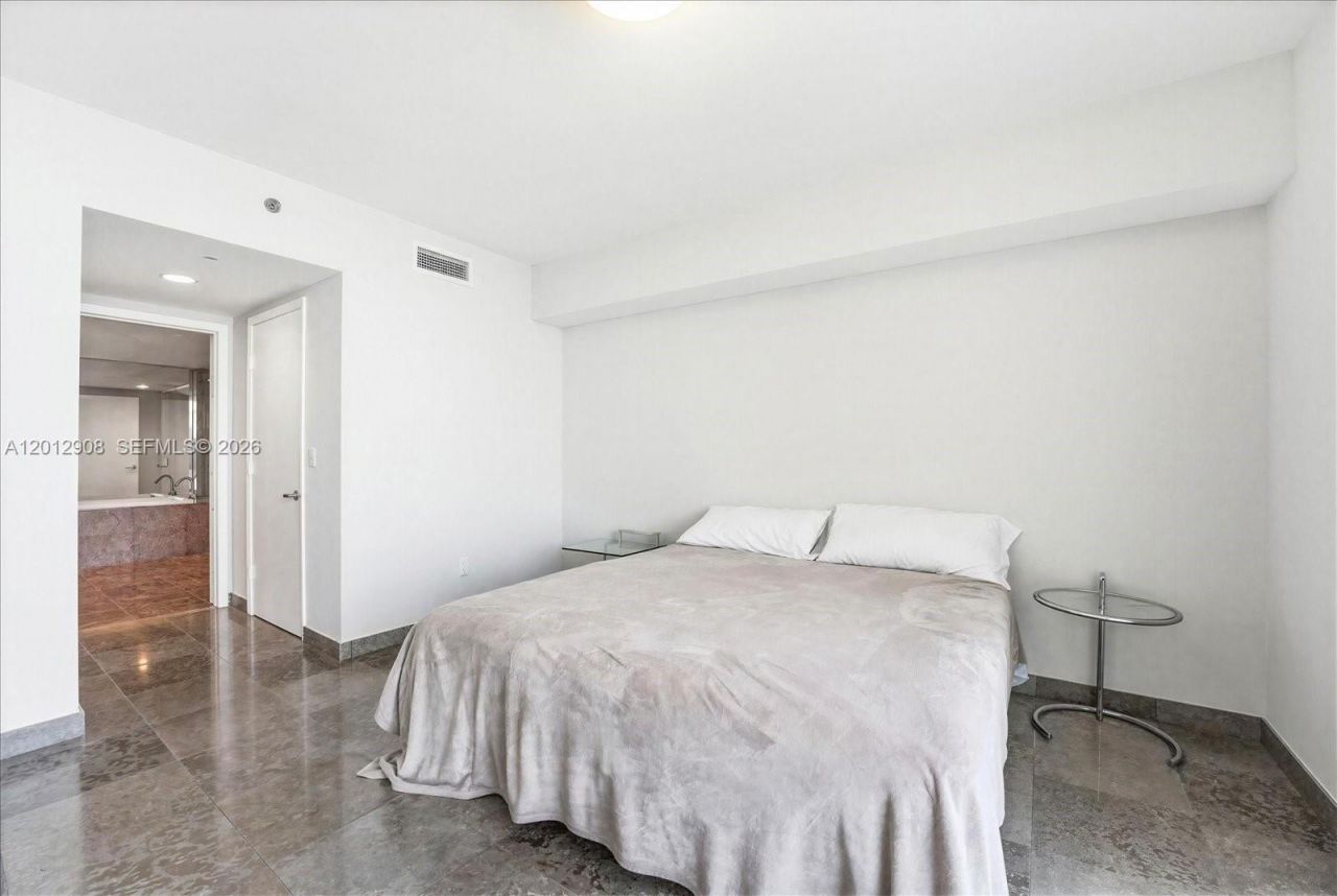 465 Brickell Ave , Unit 4805, Miami, FL 33131 Photo