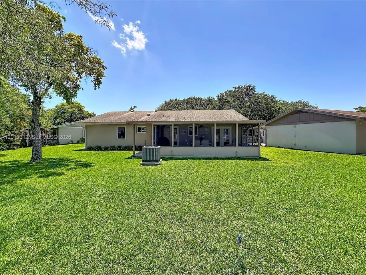 2176 Nova Village Dr , Davie, FL 33317 Photo