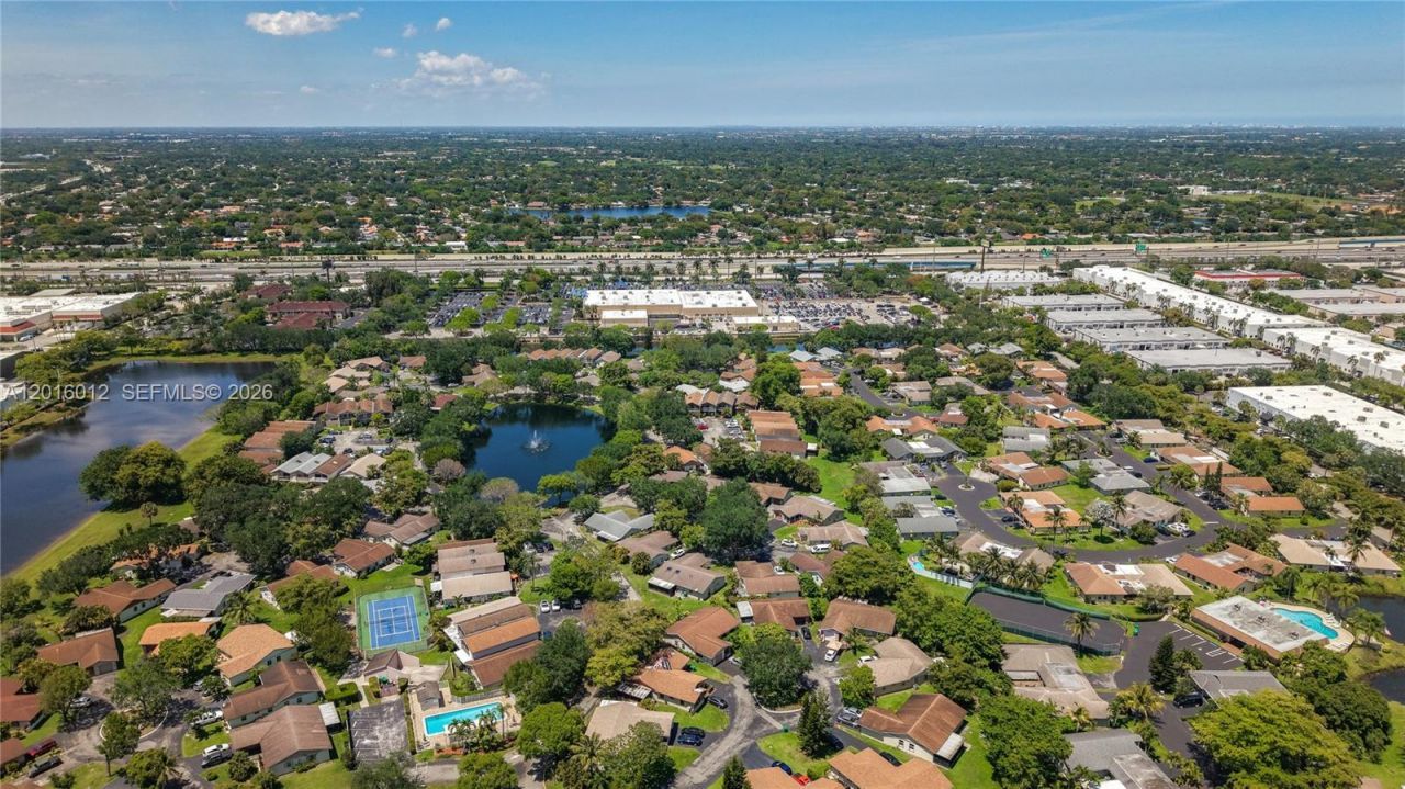 2176 Nova Village Dr , Davie, FL 33317 Photo