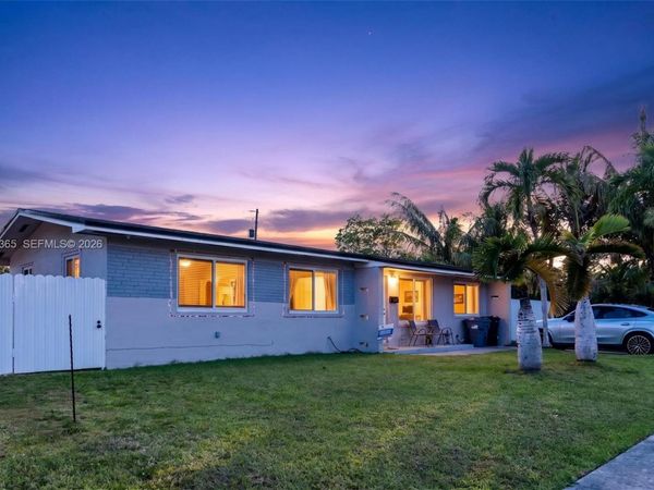 9760 Memorial Rd , Cutler Bay, FL 33157