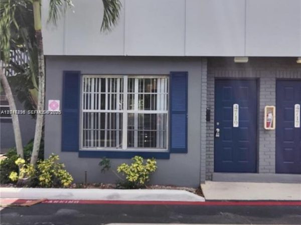 4719 NW 9th Dr , Unit 4719, Plantation, FL 33317
