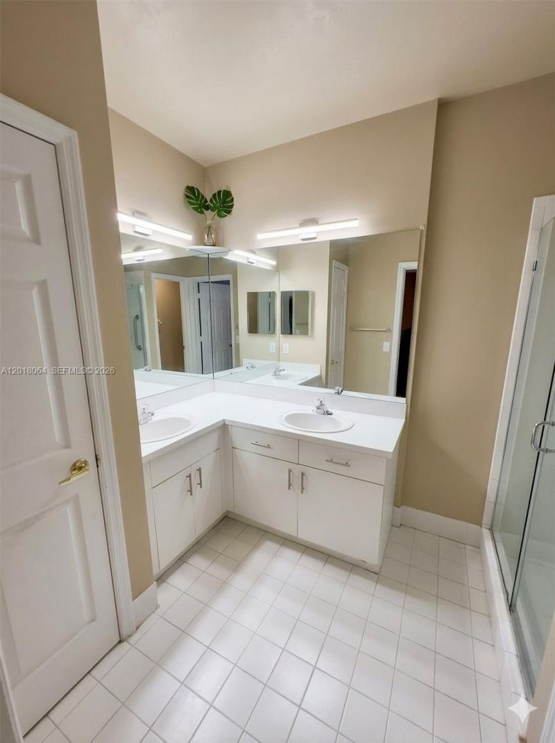 16213 Emerald Cove Rd, Weston, FL 33331 Photo