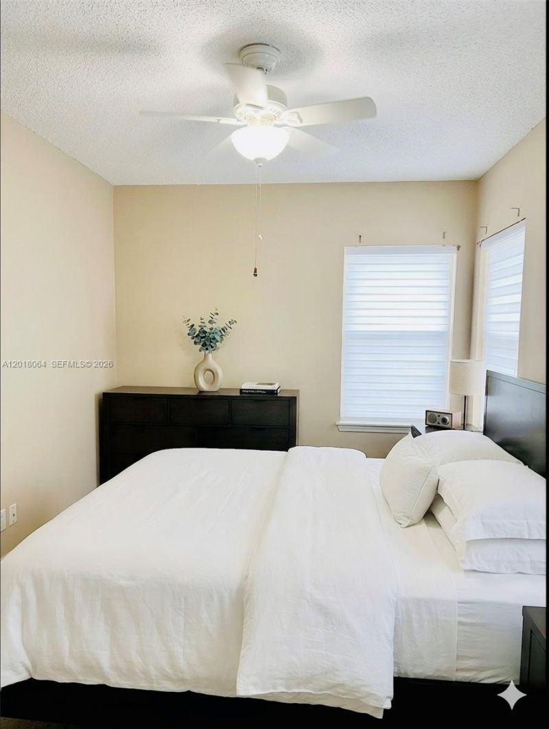 16213 Emerald Cove Rd, Weston, FL 33331 Photo
