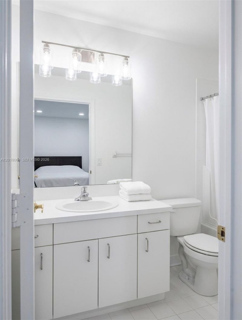 16213 Emerald Cove Rd, Weston, FL 33331 Photo