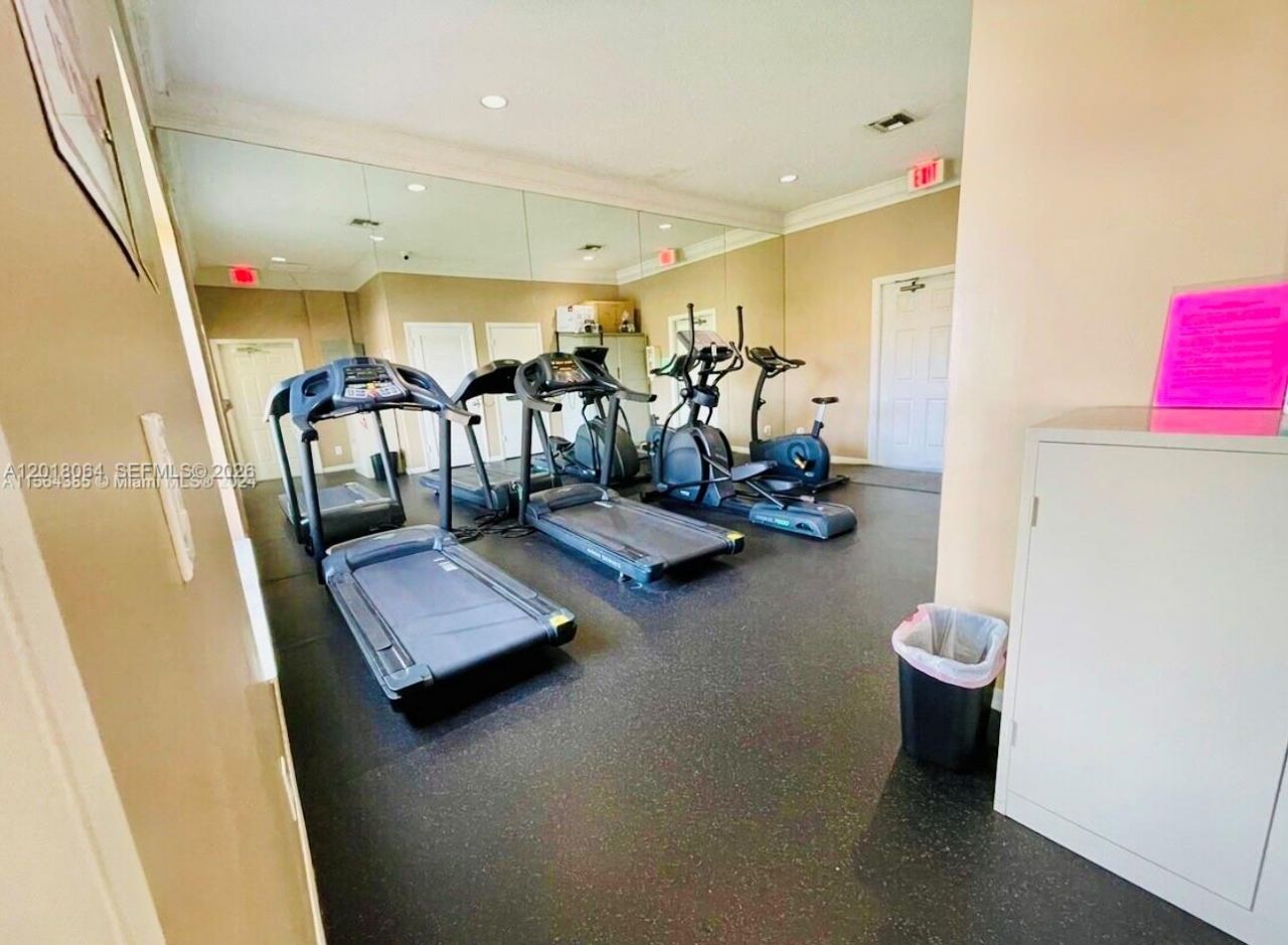 16213 Emerald Cove Rd, Weston, FL 33331 Photo