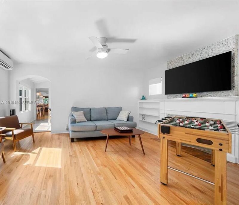1617 NE 3rd Ct , Fort Lauderdale, FL 33301 Photo