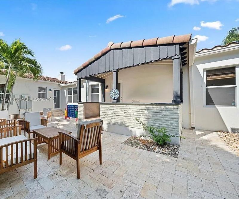 1617 NE 3rd Ct , Fort Lauderdale, FL 33301 Photo
