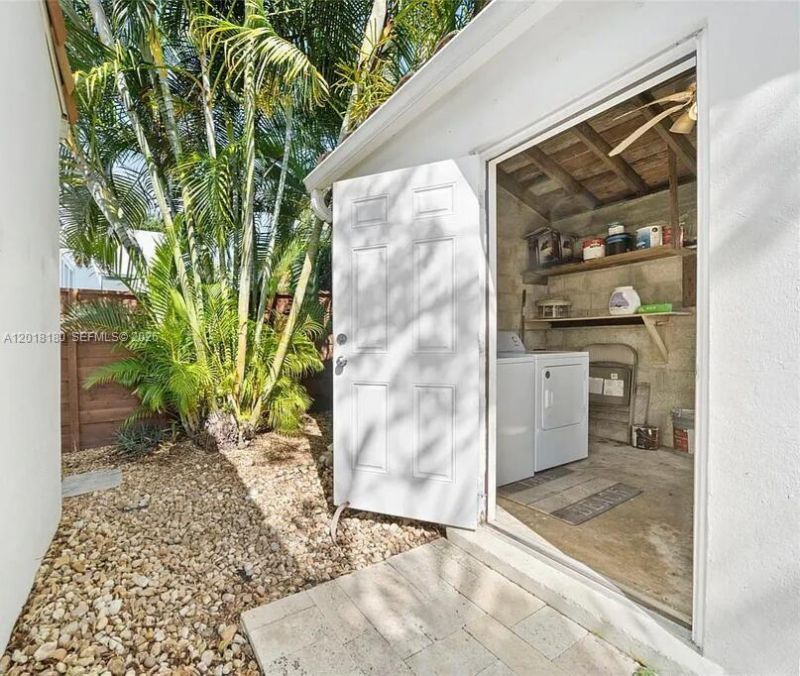 1617 NE 3rd Ct , Fort Lauderdale, FL 33301 Photo