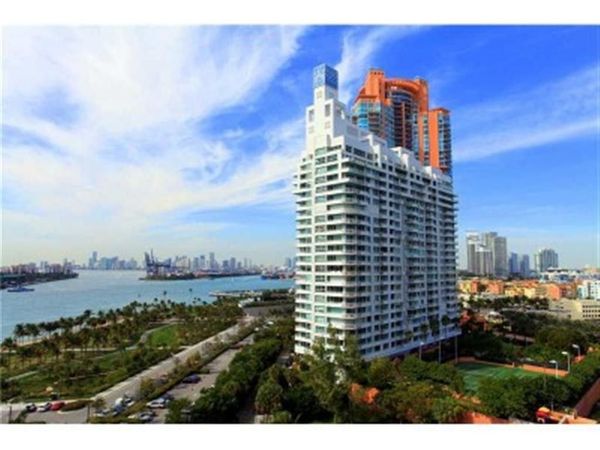 400 S Pointe Drive, Unit 307, Miami Beach, FL 33139