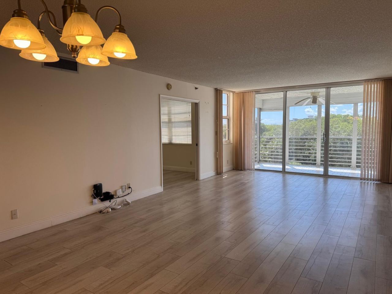 3510 Oaks Way, Unit 605, Pompano Beach, FL 33069 Photo