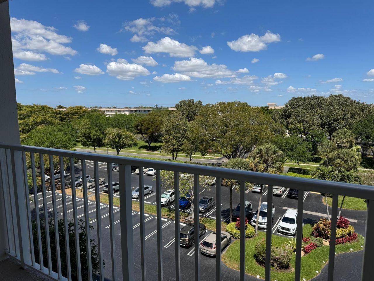 3510 Oaks Way, Unit 605, Pompano Beach, FL 33069 Photo