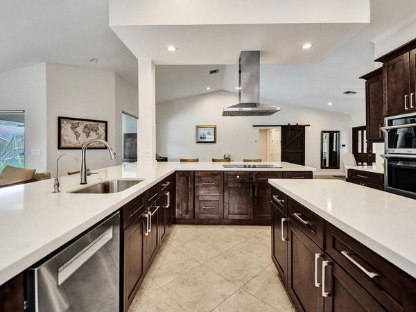 10050 NW 14th Street, Plantation, FL 33322